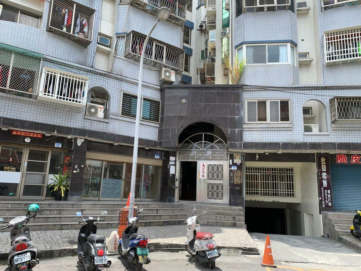 Hualien Friend House Apartamento Exterior foto